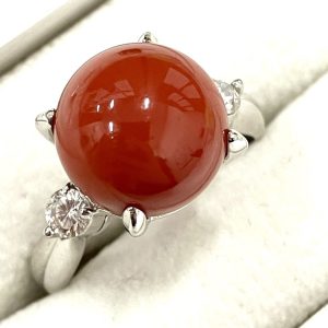 Pt900 血赤珊瑚&メレダイヤ付きリング